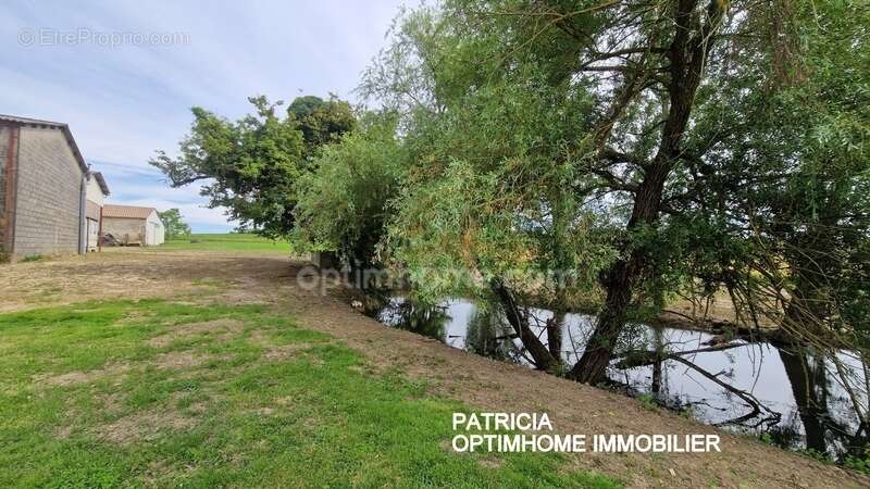 Maison à LEVIGNAC-DE-GUYENNE