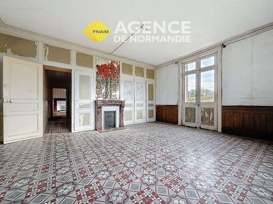 Maison à MONTREUIL-L&#039;ARGILLE