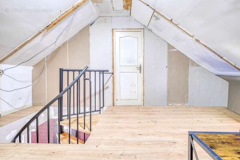 Christophe Michaudelle – EXCLUSIVITE CAPIFRANCE - vous propose à MEAUX proche de toutes commodités à pied : maison - 6 pièces -  - photo 19