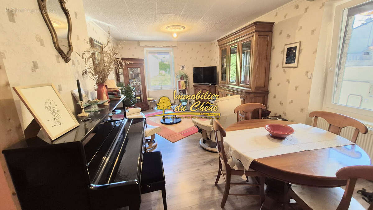 Maison 110 m² à Luxeuil-Les-Bains  - photo 5