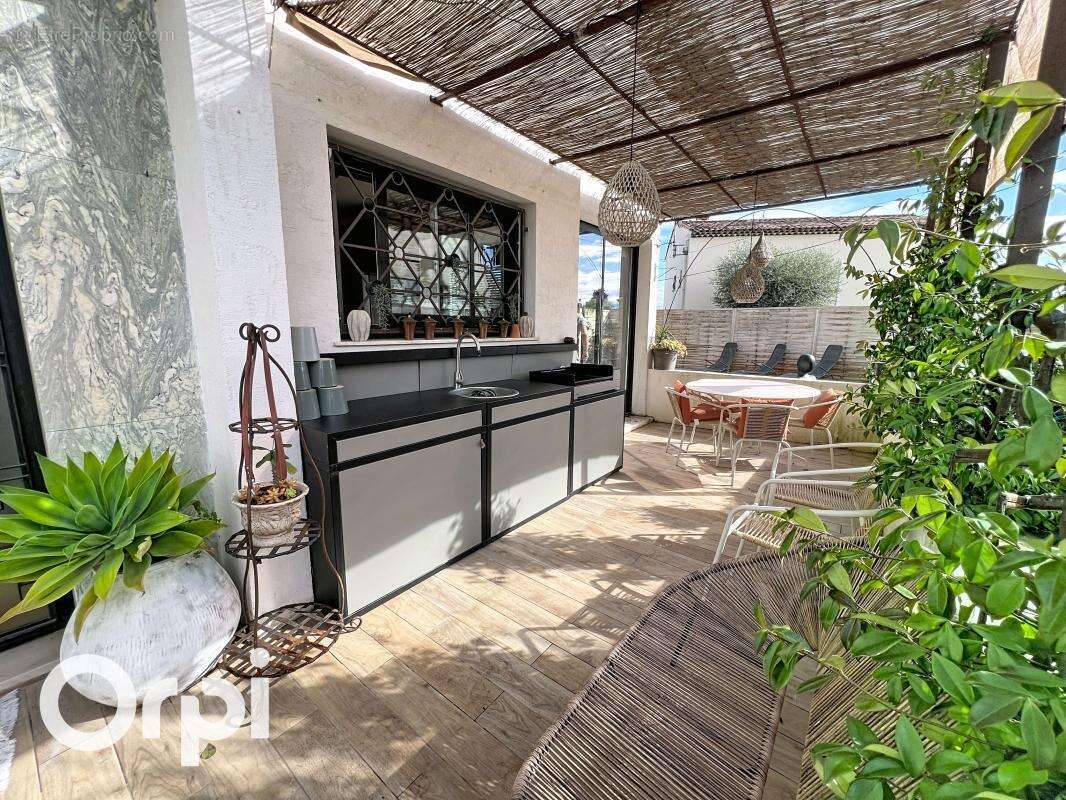 Appartement à VILLENEUVE-LOUBET