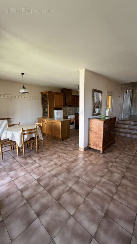 Appartement à ROCHE-LA-MOLIERE