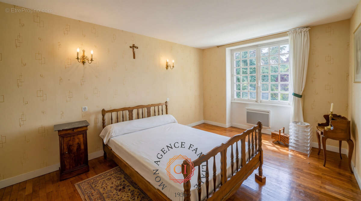 Maison 7 pièces de 173 m2 avec dépendances - photo 7