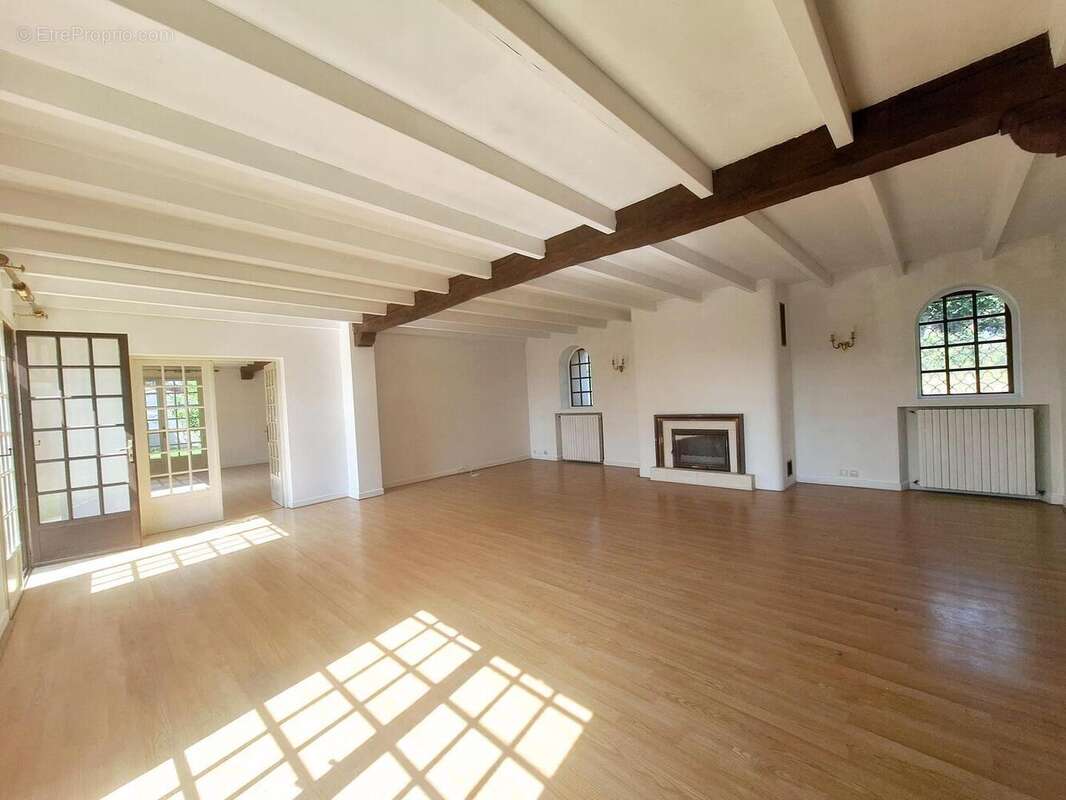 Prix en baisse ! A vendre Haute-Garonne (31) : Maison de village indépendante avec 5 chambres, garage et terrain de 2 700m2 - photo 6