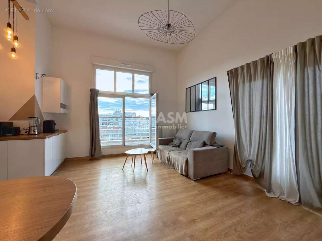 Appartement à COLOMBES