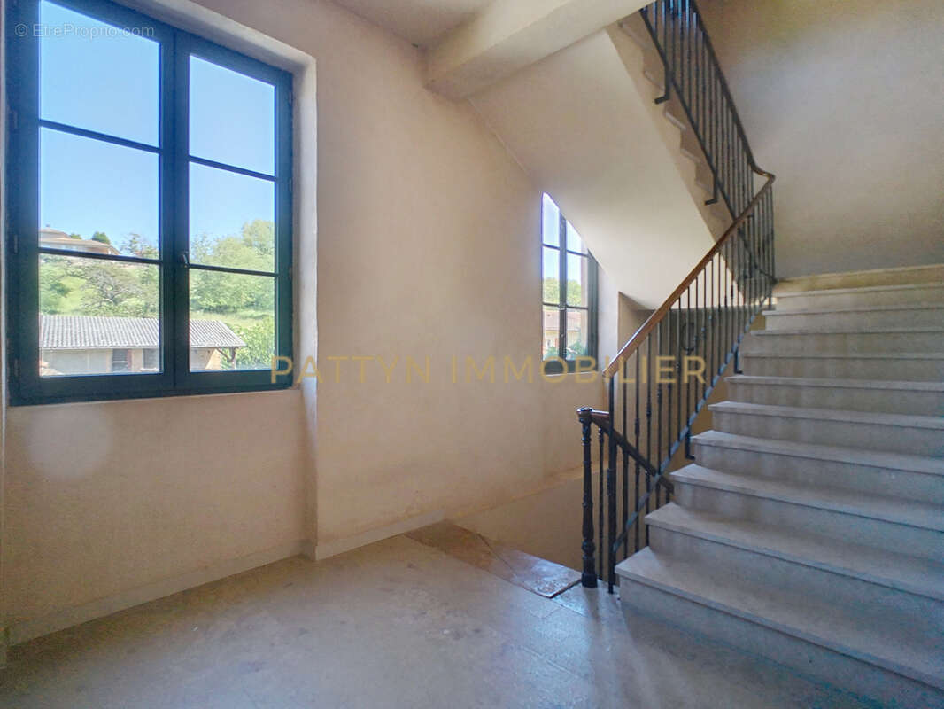 Appartement à NEUVILLE-SUR-SAONE