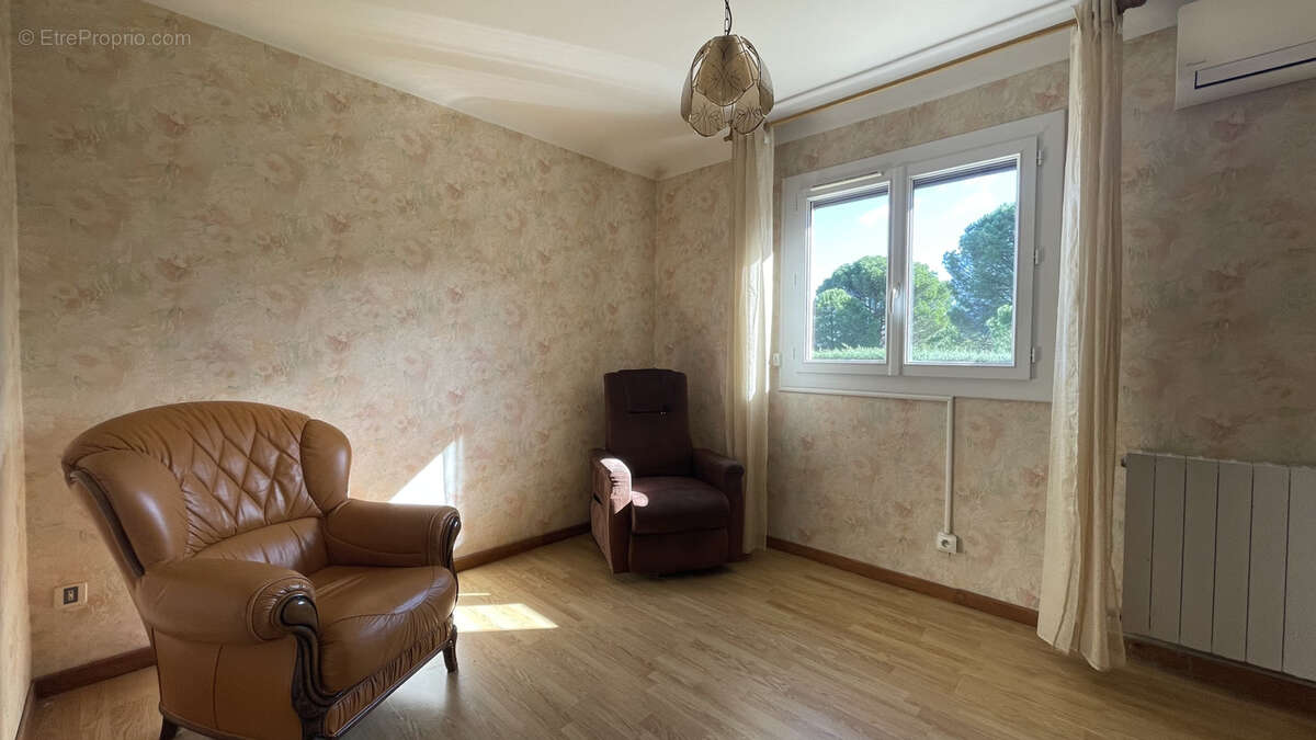 Maison à VILLELONGUE-DELS-MONTS