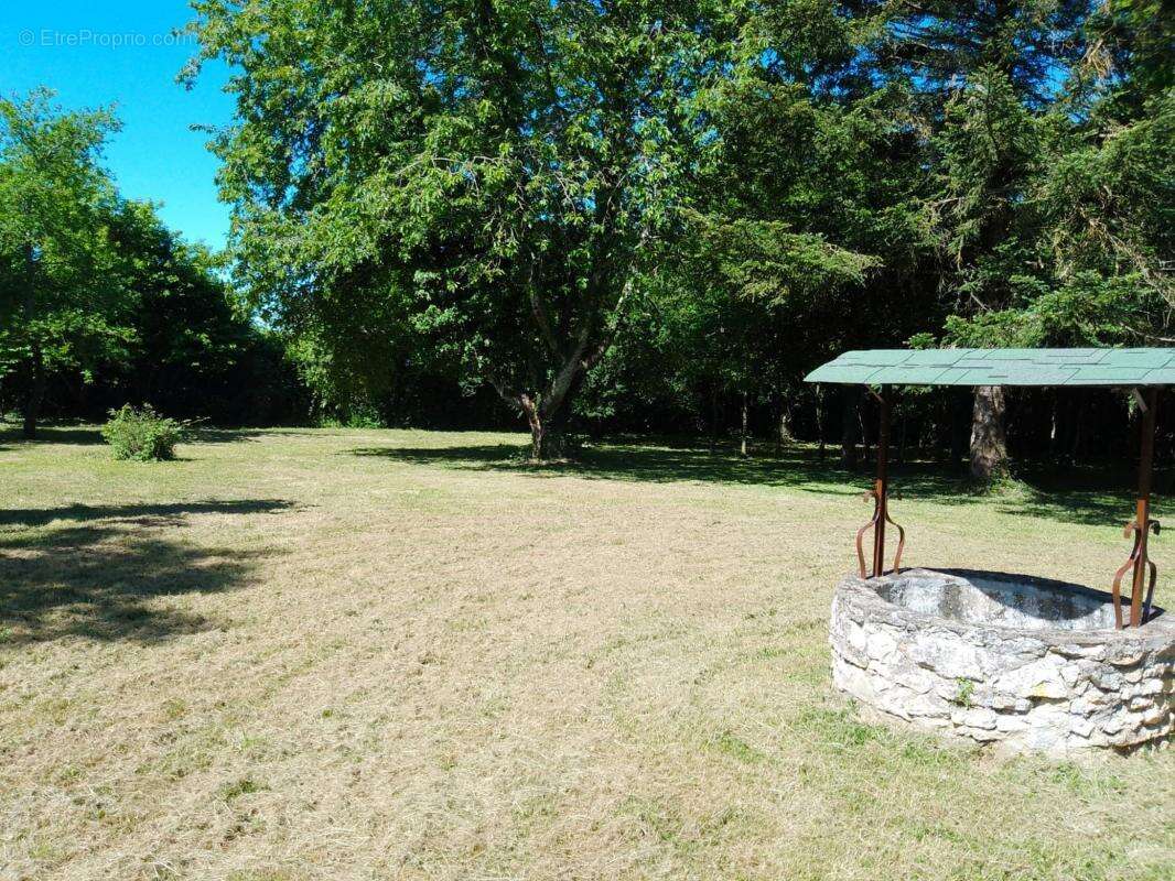 Maison à DAMPIERRE-SOUS-BOUHY