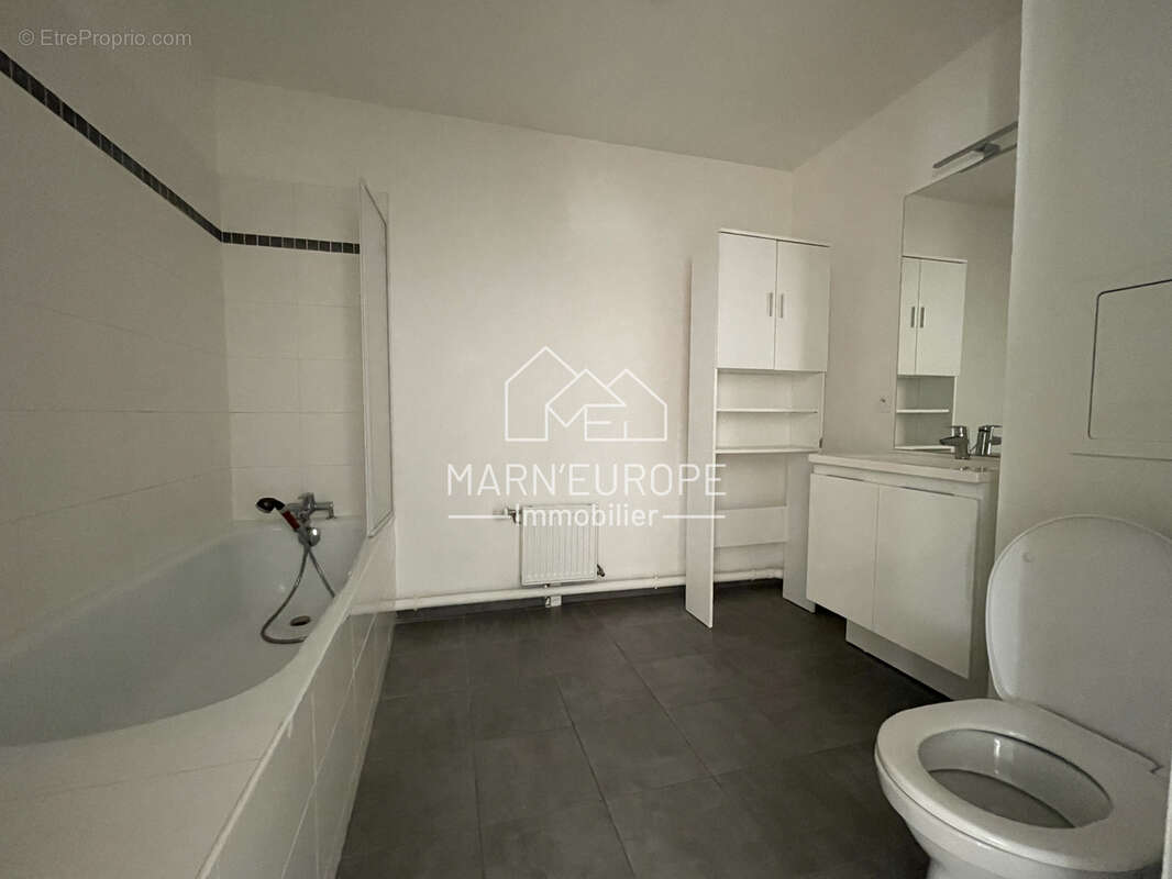 Appartement à CHARNY