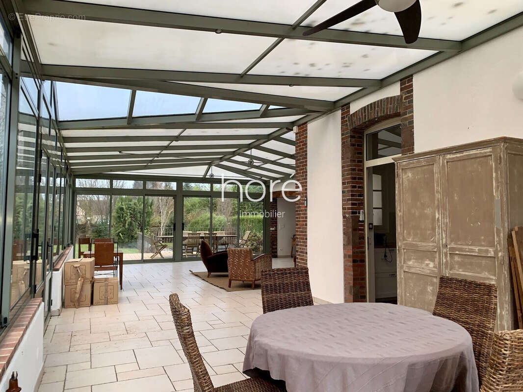 Maison à LA FERTE-LOUPIERE