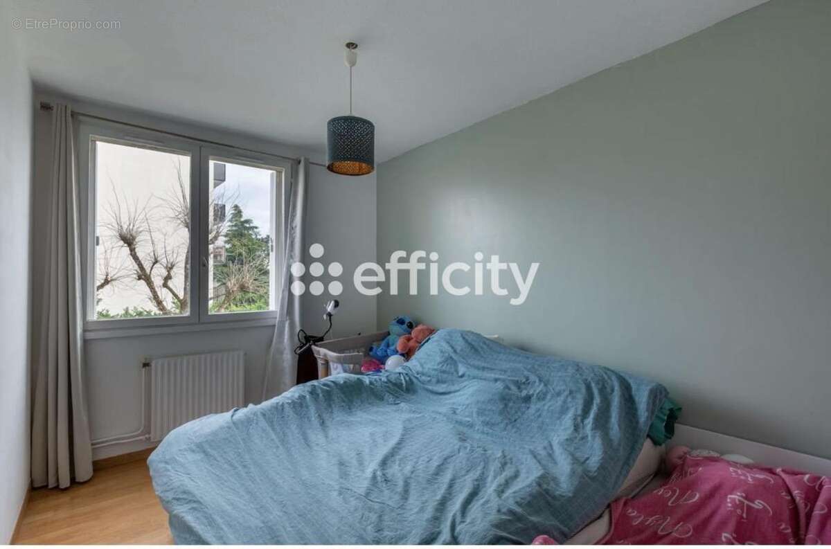 Appartement à VAULX-EN-VELIN