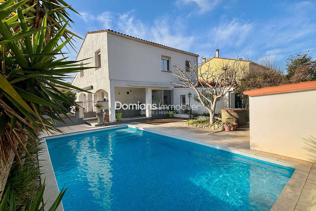 Maison 155 m² à Saint-Cyprien  - photo 2