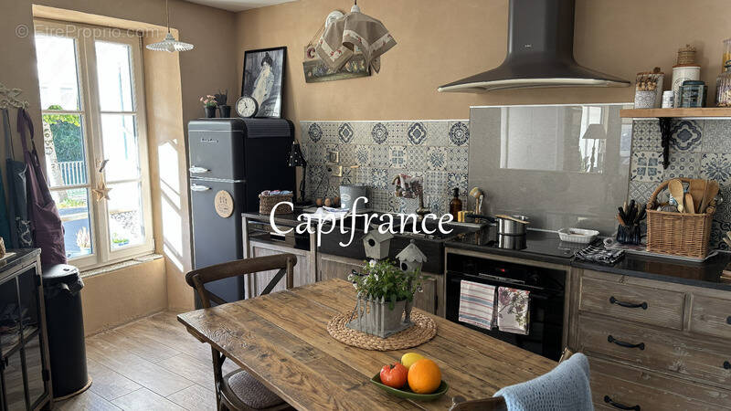 Maison à SAINT-SAVINIEN