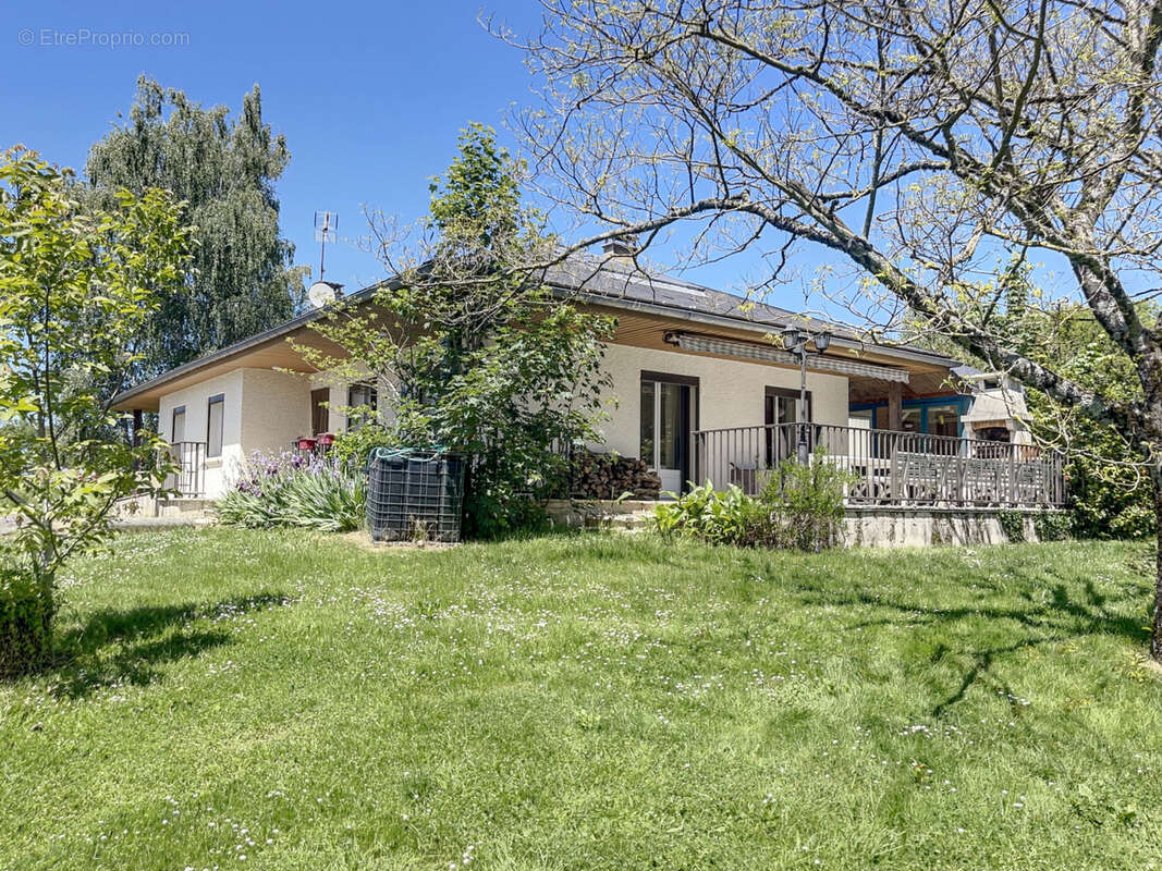 Maison à MIRANDOL-BOURGNOUNAC