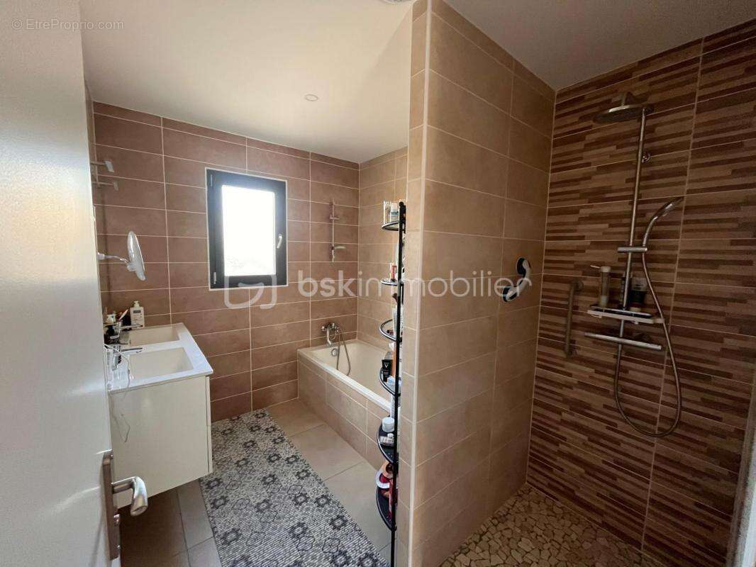 Maison à CAZEDARNES