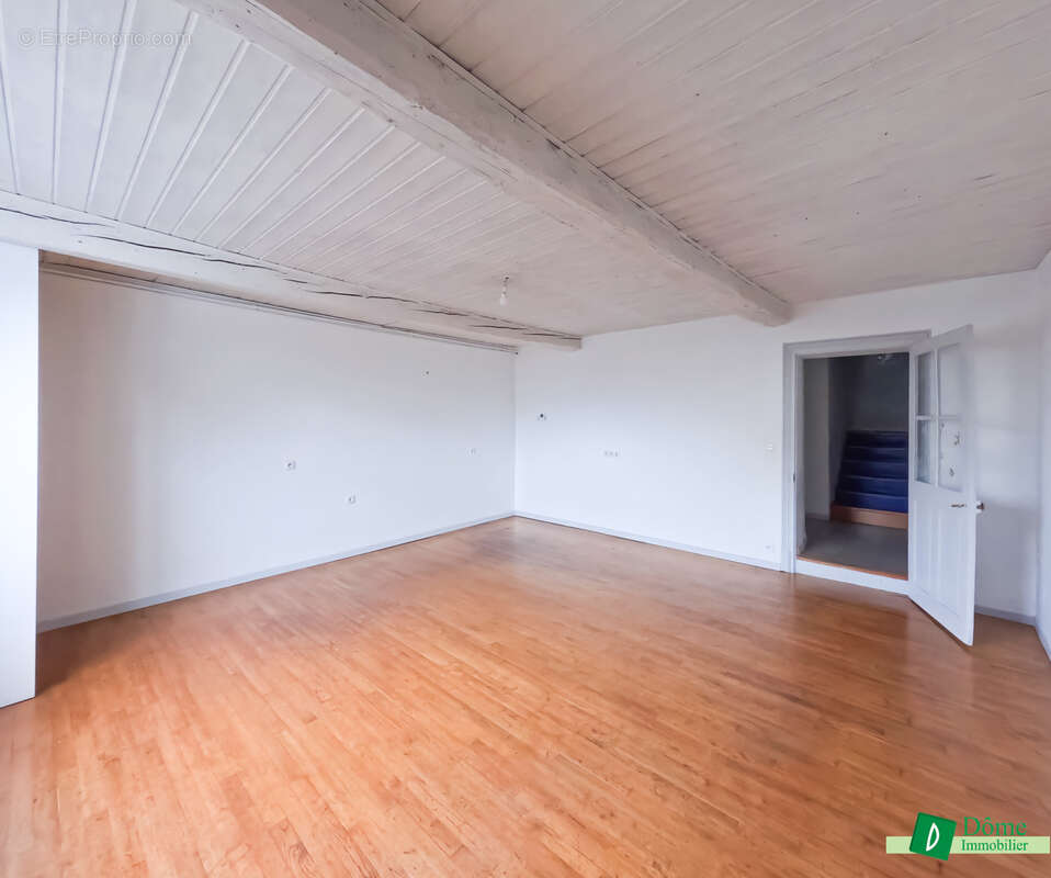 Maison à MONTBONNOT-SAINT-MARTIN