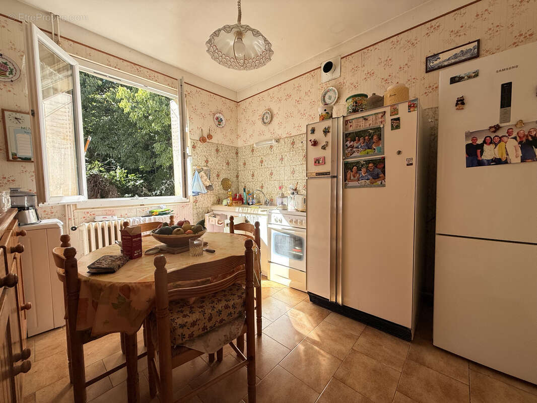 Appartement f3   dernier etage   jardin + garage - photo 3