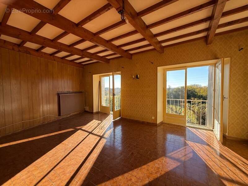 Maison à BOISSET-ET-GAUJAC