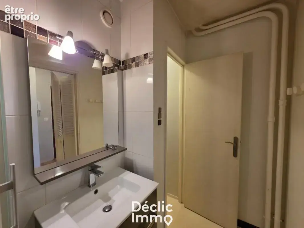 Appartement en résidence - photo 5