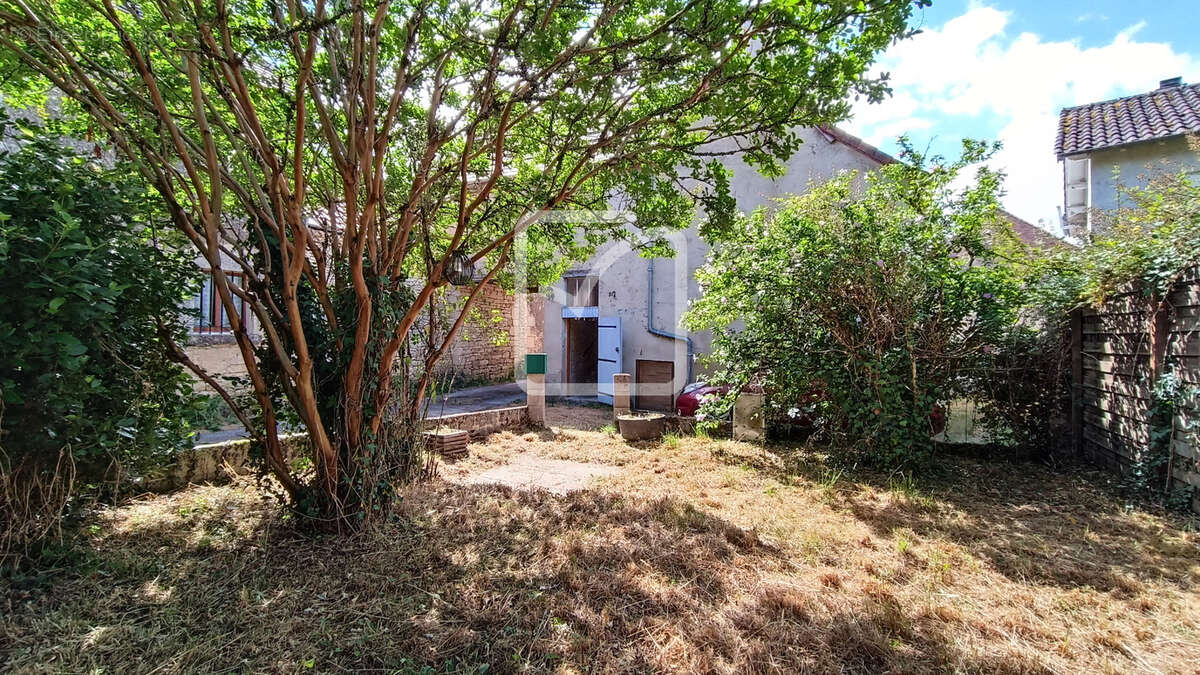 Maison à CUBJAC