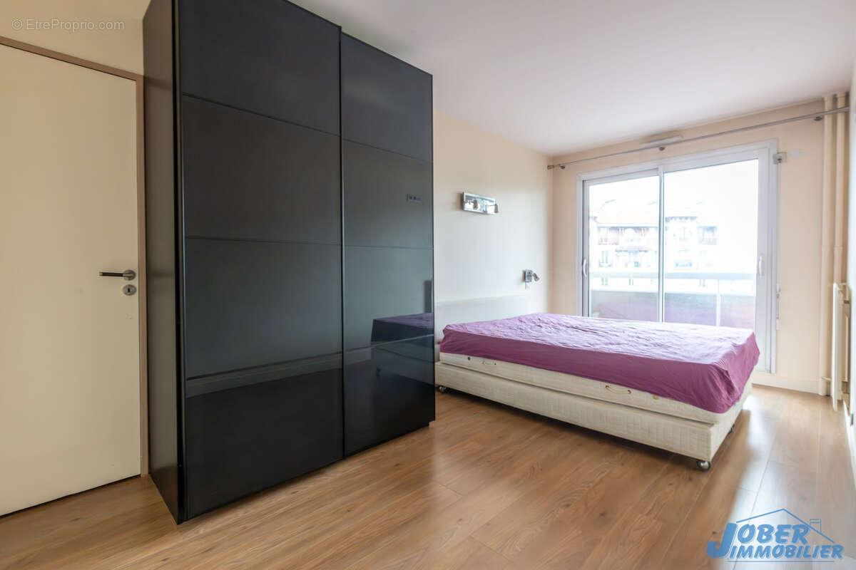 Appartement à NOGENT-SUR-MARNE