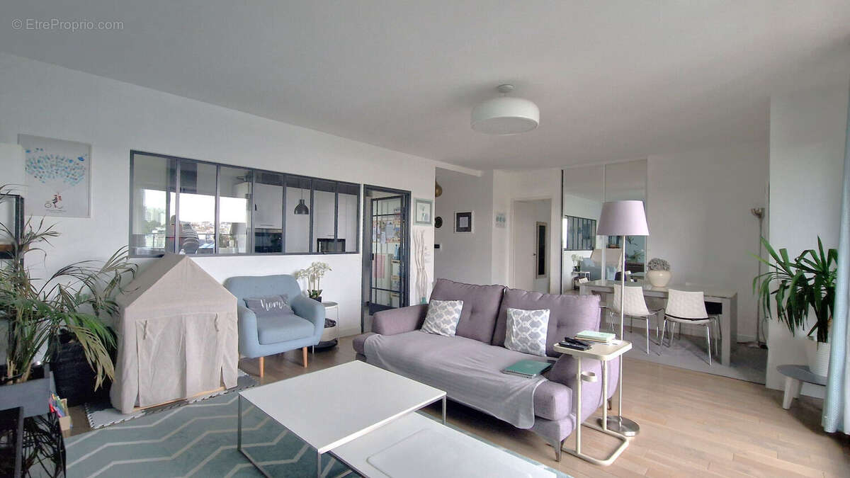 Appartement à ISSY-LES-MOULINEAUX