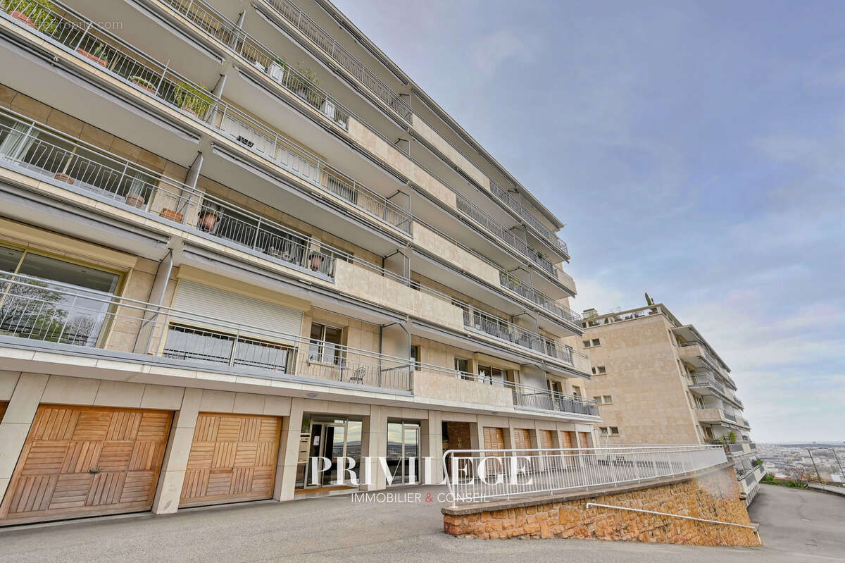 Appartement à LYON-5E