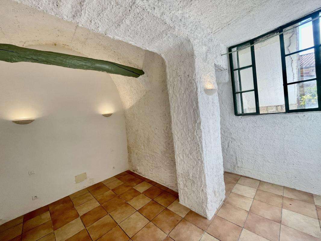Appartement à ROQUEBRUNE-CAP-MARTIN