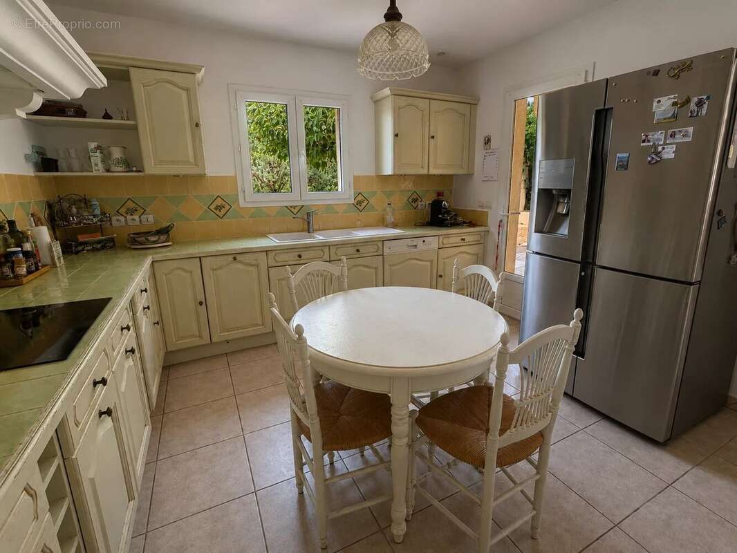 Draguignan villa plain pied t5 132 m2  3 chambres piscine garages - photo 9