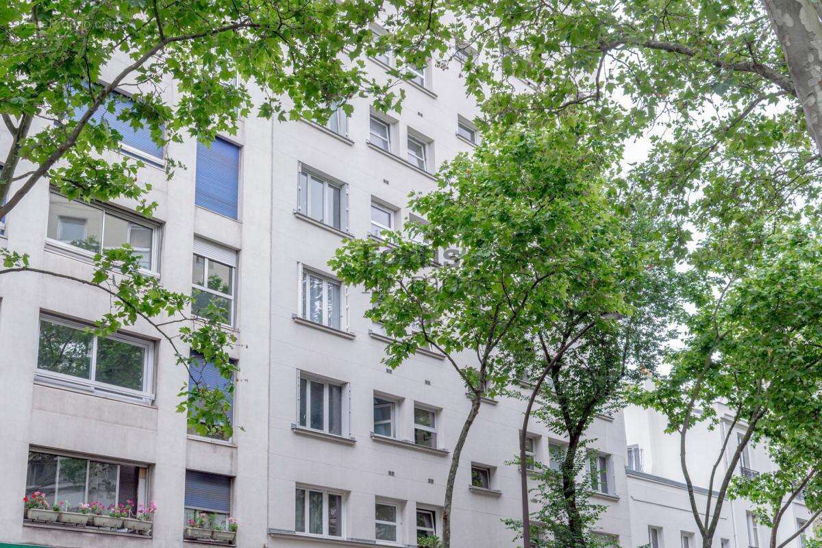 Appartement à PARIS-20E