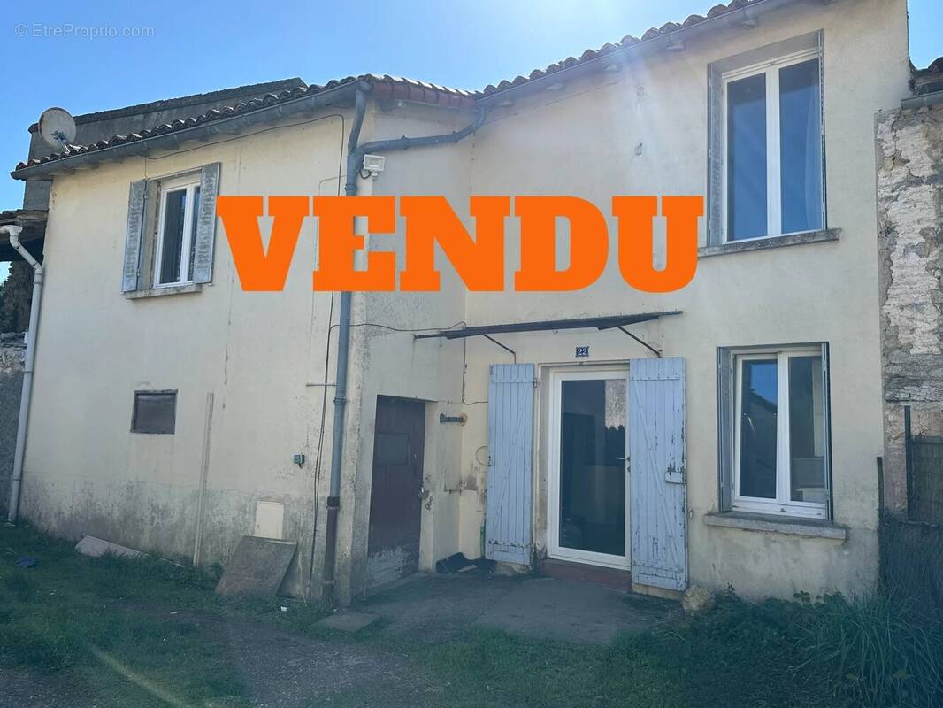 Maison à GENCAY
