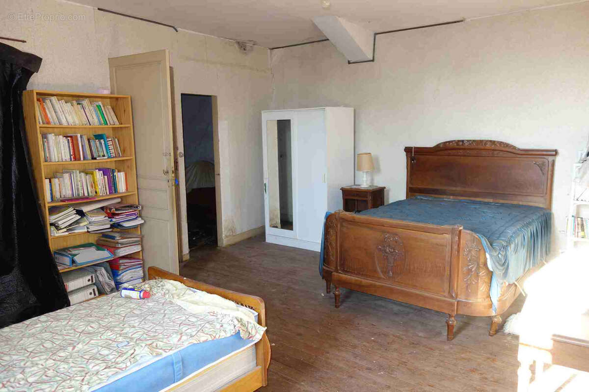Ensemble immobilier à rénover au coeur de Blaye - photo 14