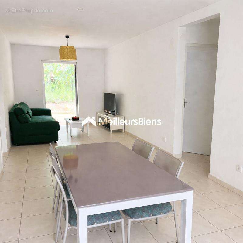 Appartement à LAMENTIN