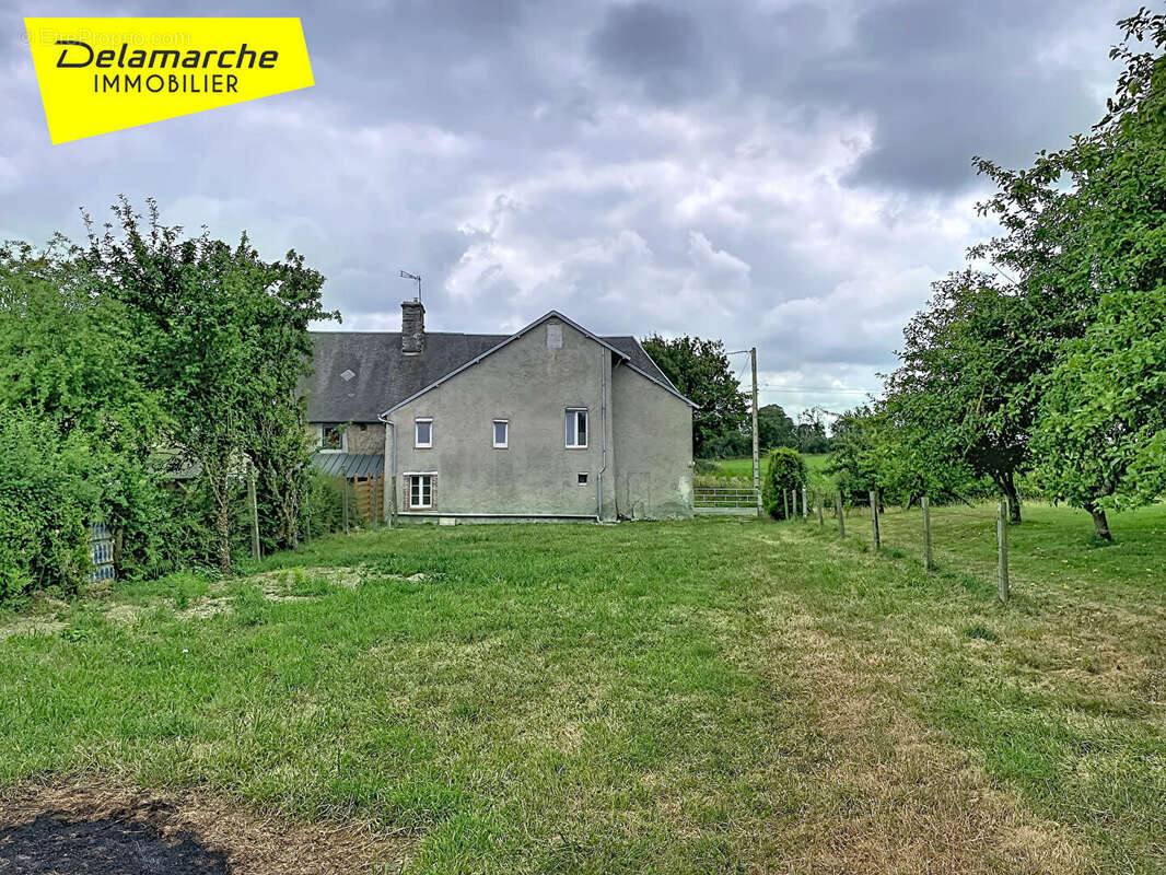 A VENDRE : Maison mitoyenne à Saint Denis Le Gast - photo 17