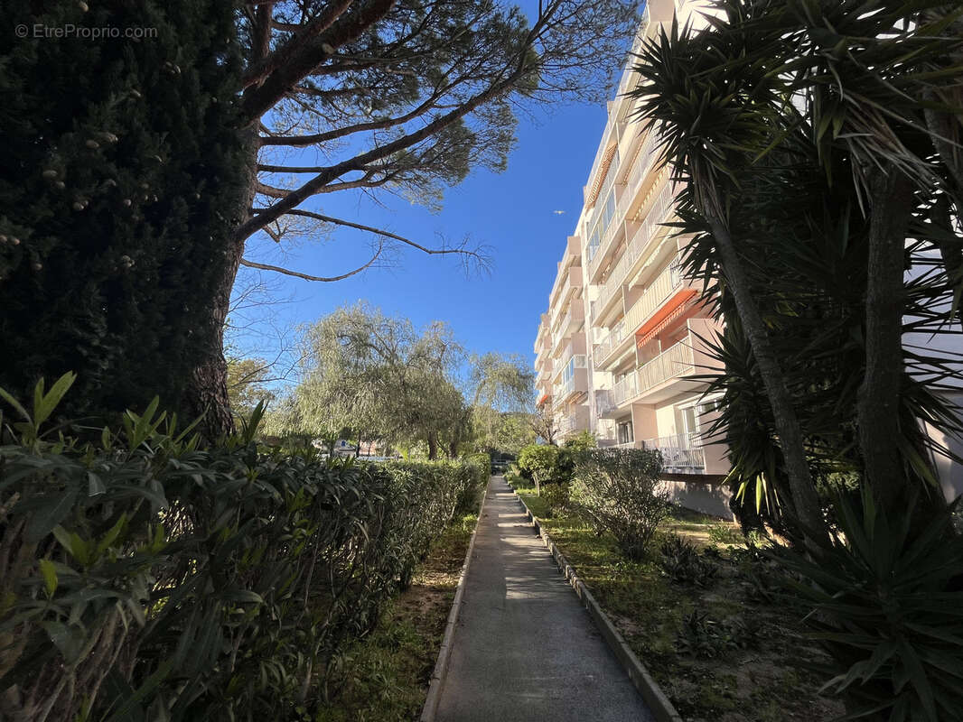 Appartement à HYERES