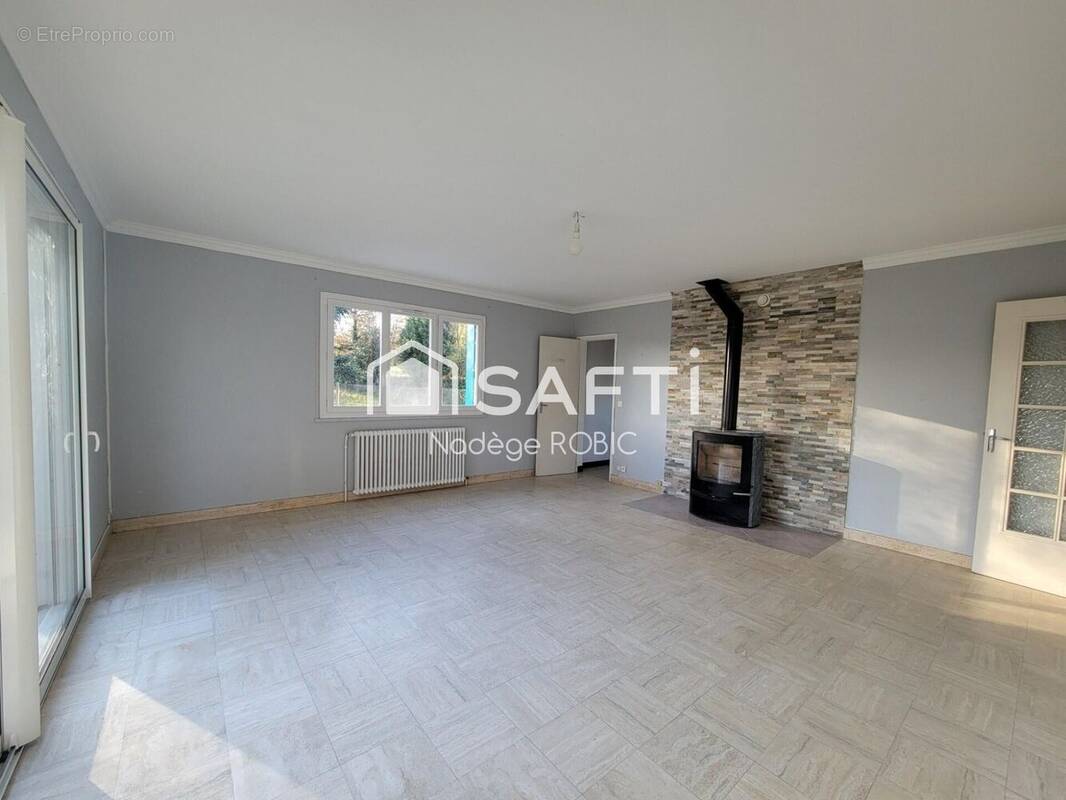 Photo 1 - Maison à SEICHES-SUR-LE-LOIR