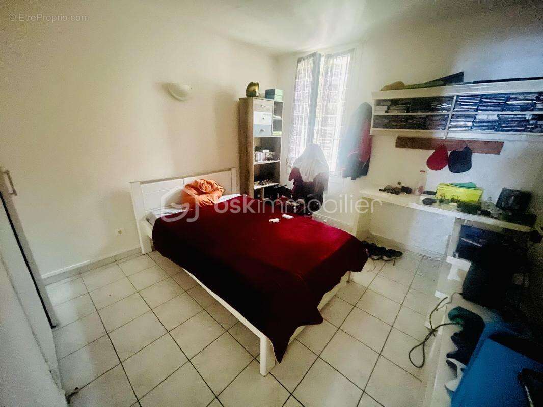  Appartement 3 chambres – Hyper centre de La Seyne-sur-Mer (83500) – Fort potentiel locatif  - photo 4