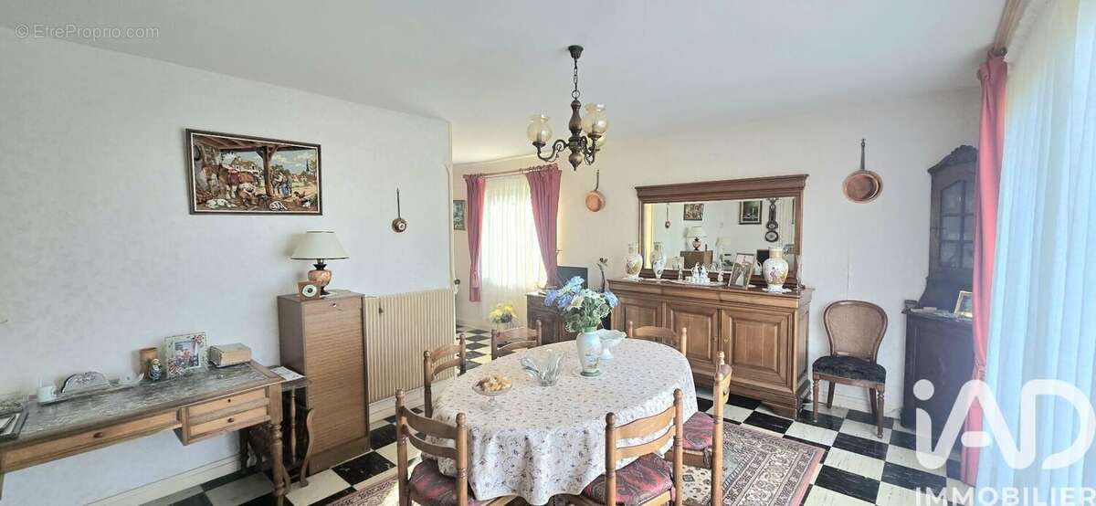 Photo 3 - Maison à LA LOUPE