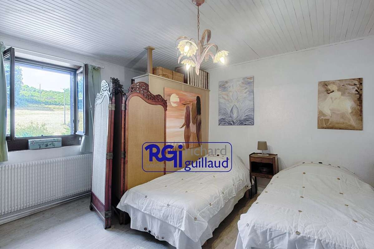 Appartement à LA TOUR-DU-PIN