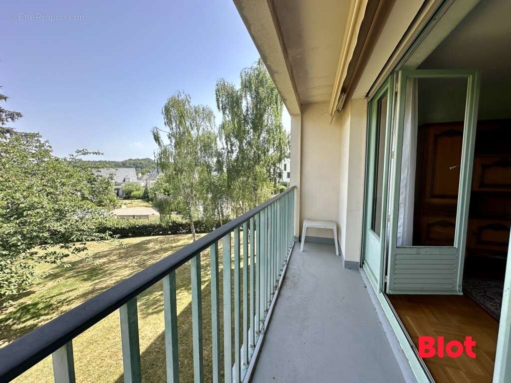 Appartement à MONTFORT-SUR-MEU