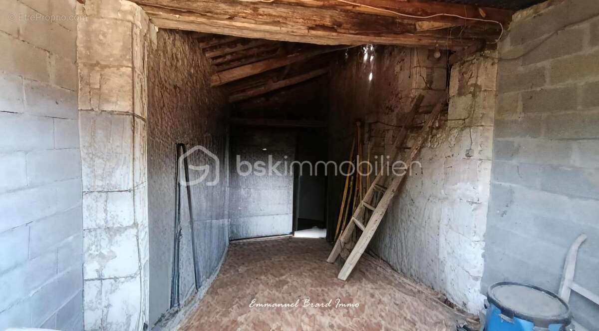 Maison à JAUNAY-CLAN