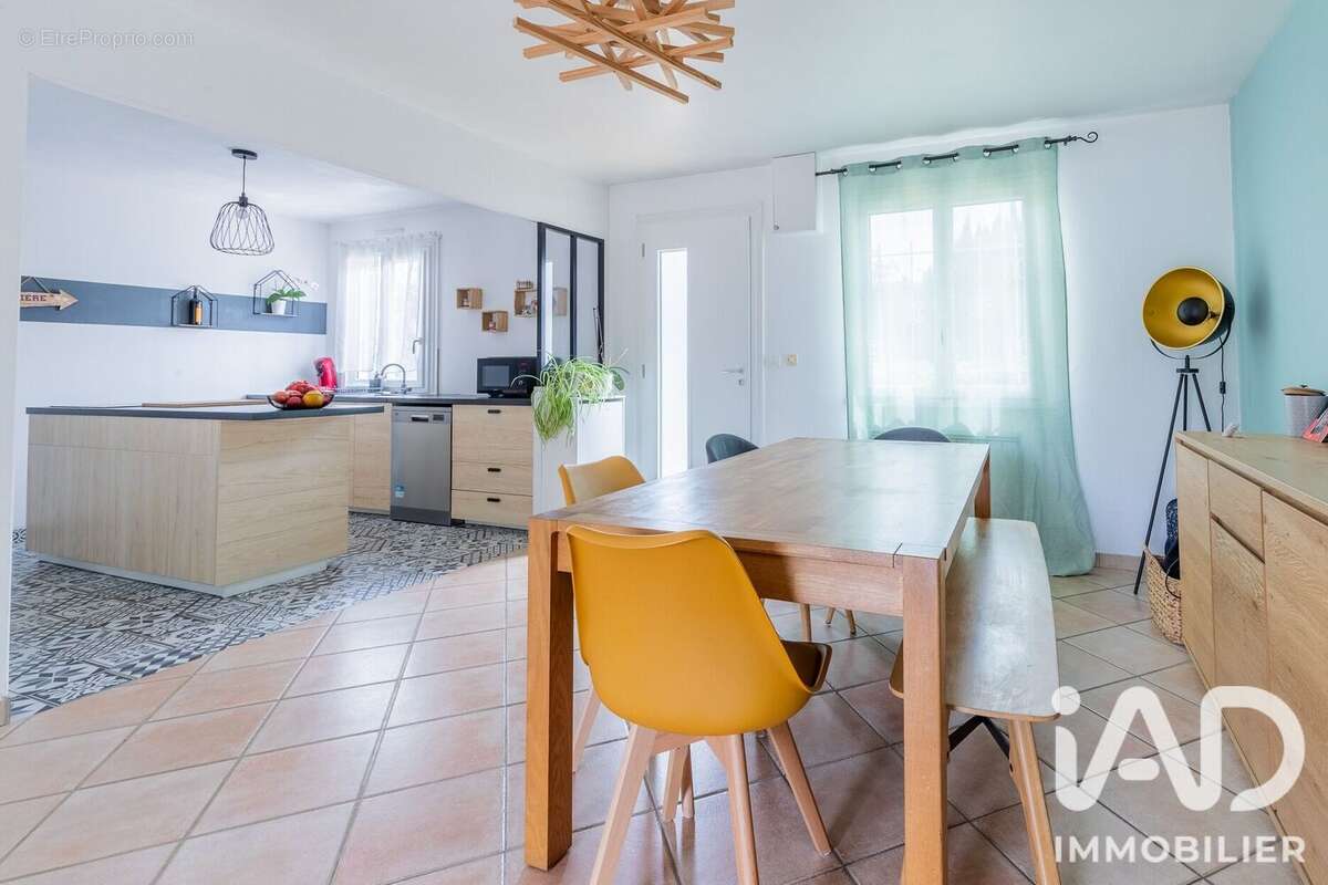 Photo 4 - Maison à SAVIGNY-SUR-ORGE