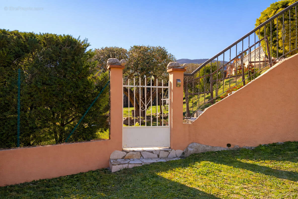 Maison à ARLES-SUR-TECH