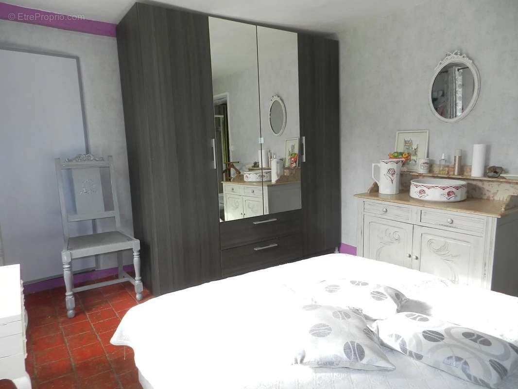 Maison à SAINT-PIERRE-SUR-DIVES