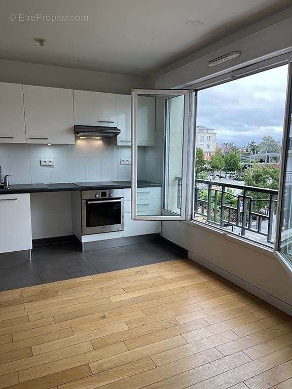 Appartement à SARTROUVILLE