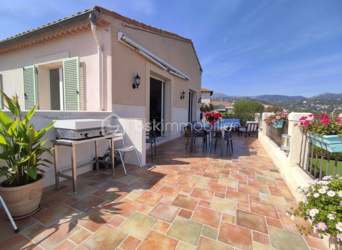 Maison à LA COLLE-SUR-LOUP