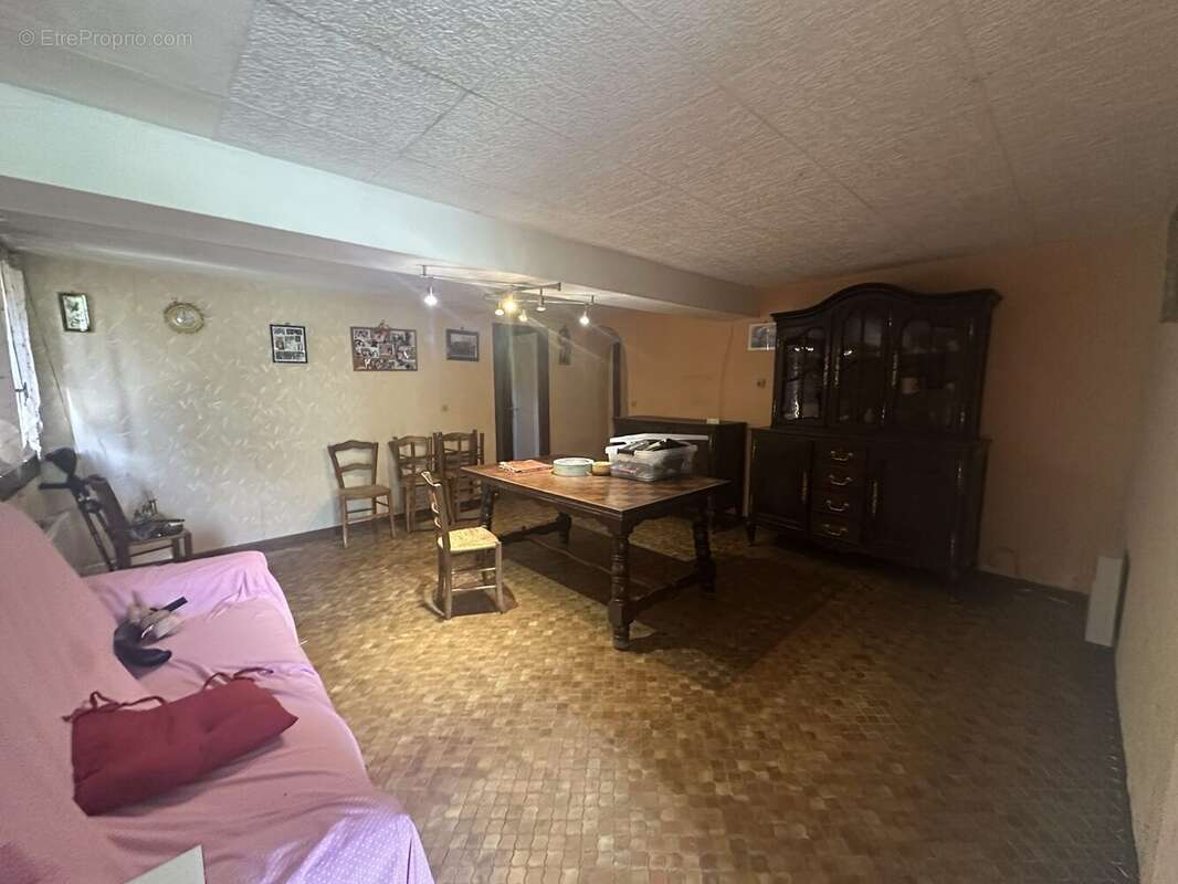 Maison 91 m² à Montignac-De-Lauzun  - photo 7