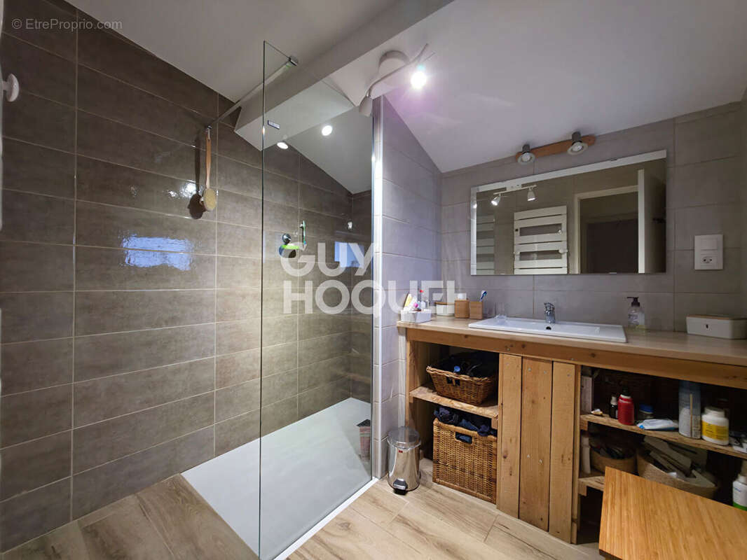 Maison à SAINT-MARTIN-LESTRA