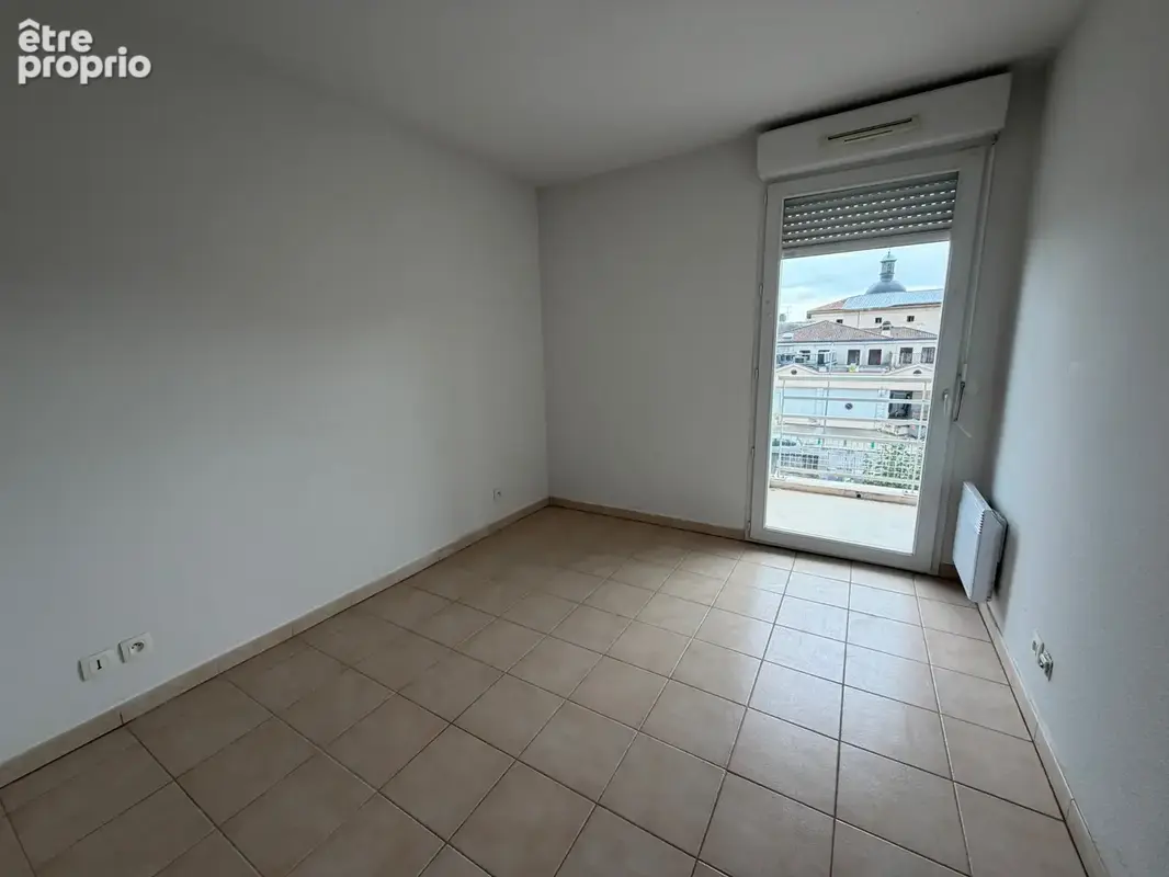 Appartement T2 avec terrasse et parking   Résidence LAROUDAL à Villeneuve - photo 6