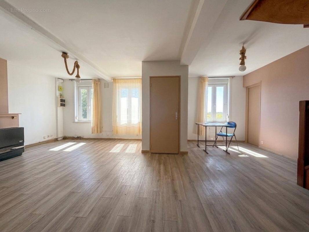 Maison À Vendre - photo 1